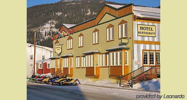 Aurora Inn Dawson City Bagian luar foto