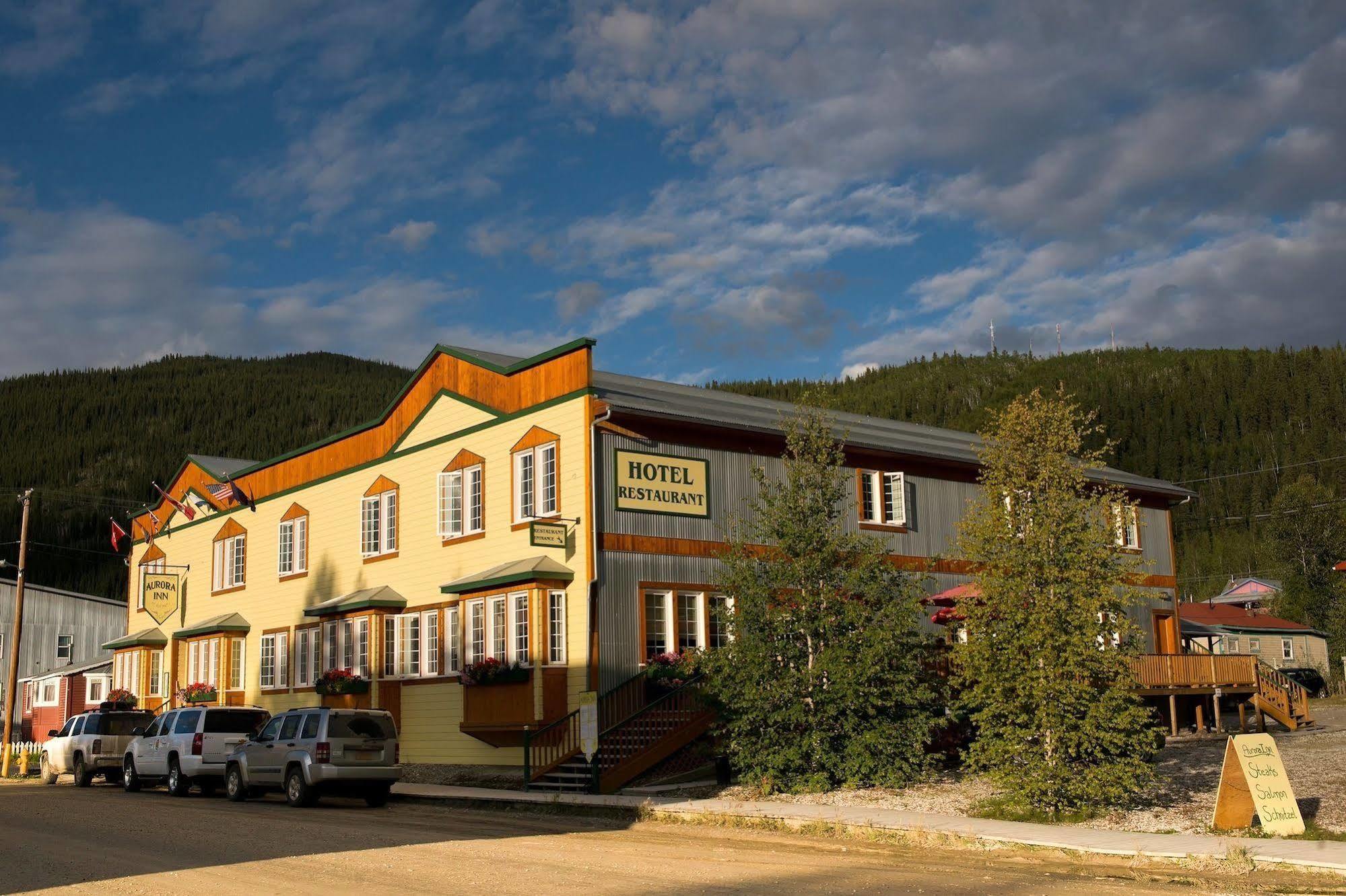 Aurora Inn Dawson City Bagian luar foto